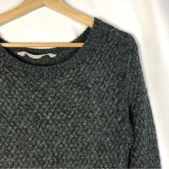 Athleta Cypress Merino Wool Gray Knit Pullover Sweater M - Picture 3 of 4